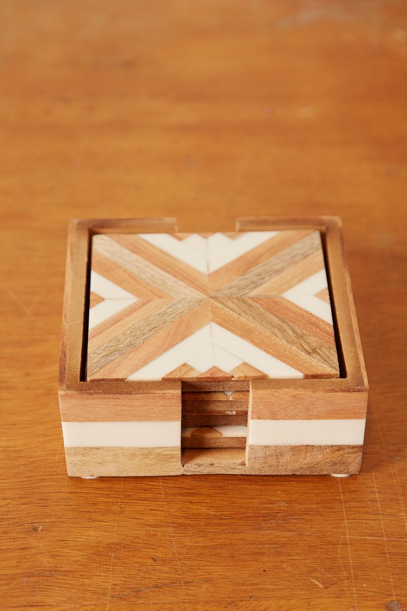 SET-OF-4-INLAY-WOODEN-COASTERS_4